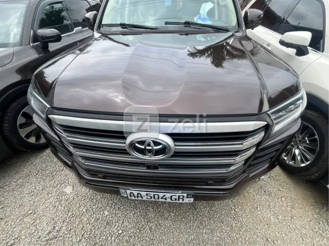 Toyota Land cruiser 2017 — photo 18