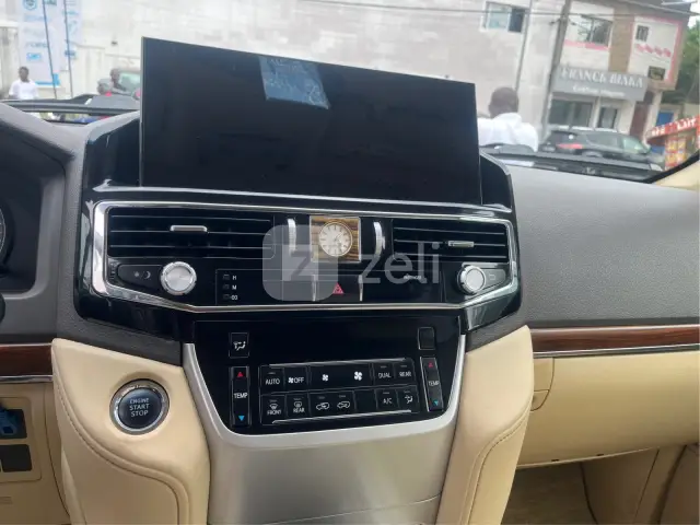 Toyota Land cruiser 2017 — photo 23