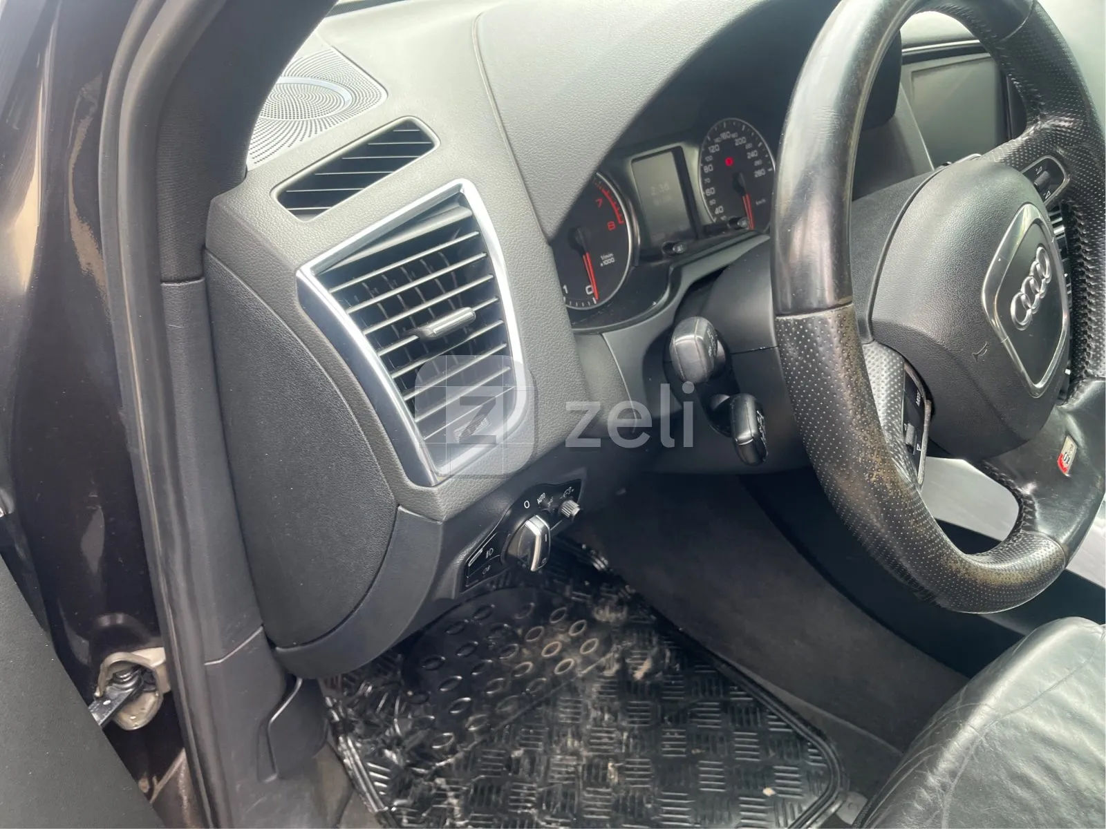 Audi Q5 2013 — photo 16