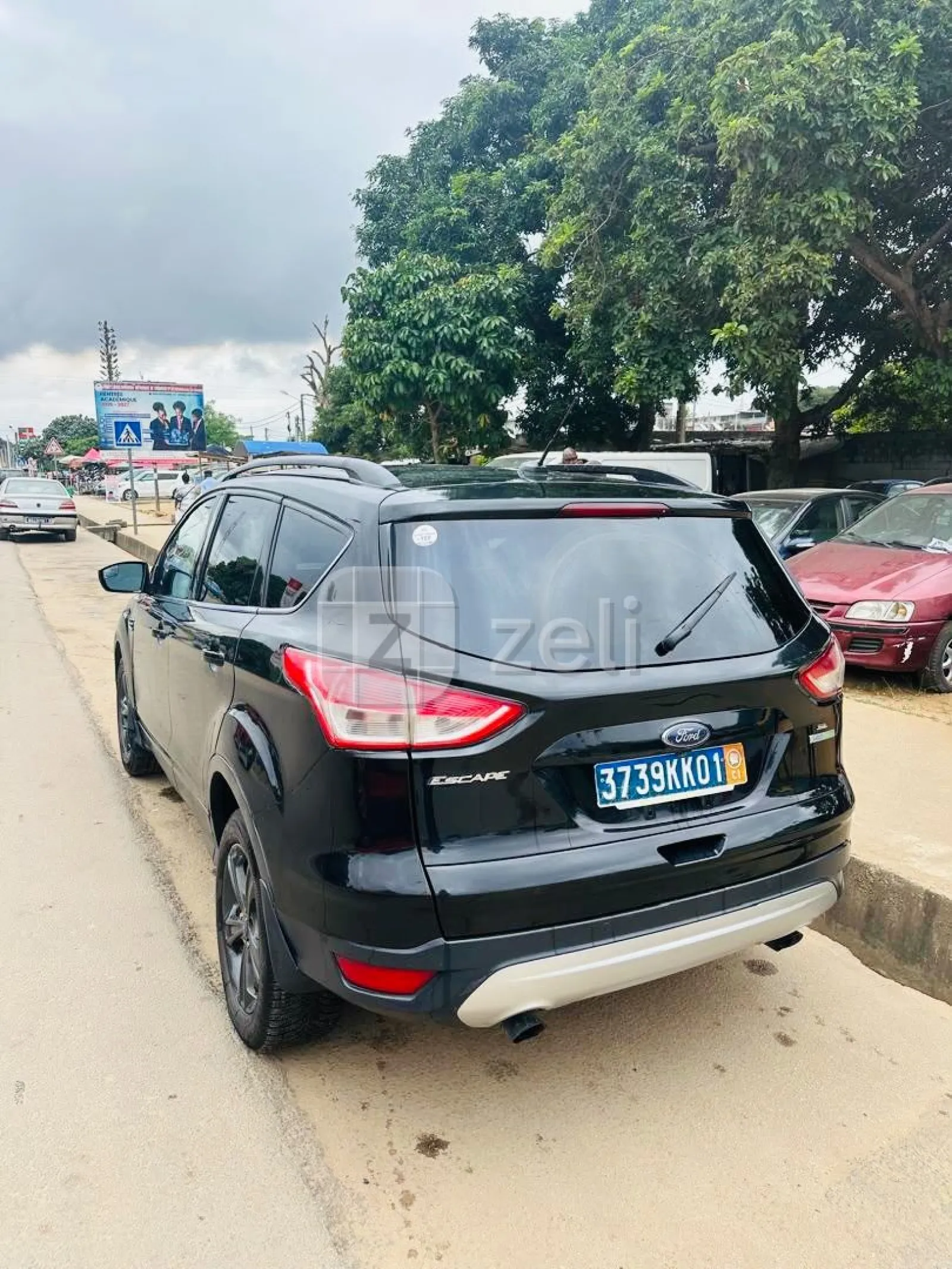 Ford Escape 2015 — photo 3