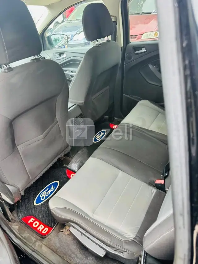 Ford Escape 2015 — photo 6
