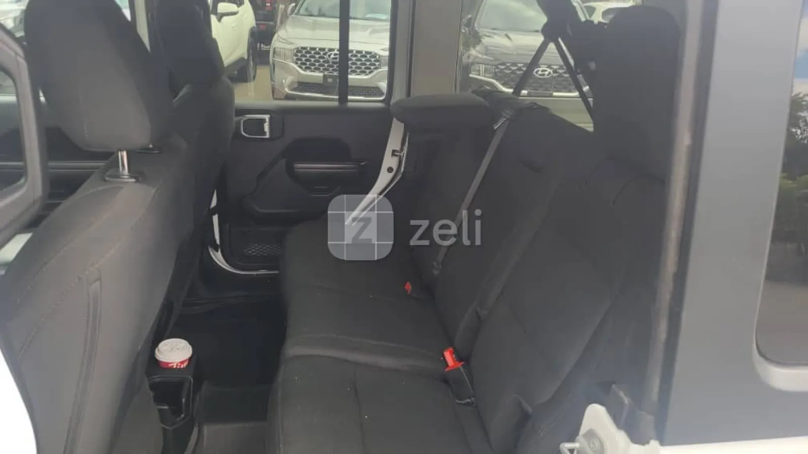 Jeep Wrangler 2020 — photo 6