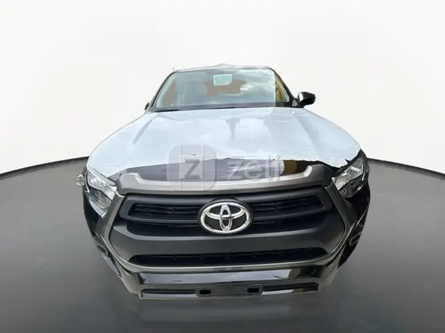 Toyota Hilux 2026 — photo 2