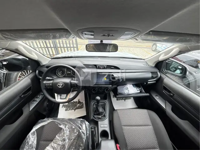 Toyota Hilux 2026 — photo 14