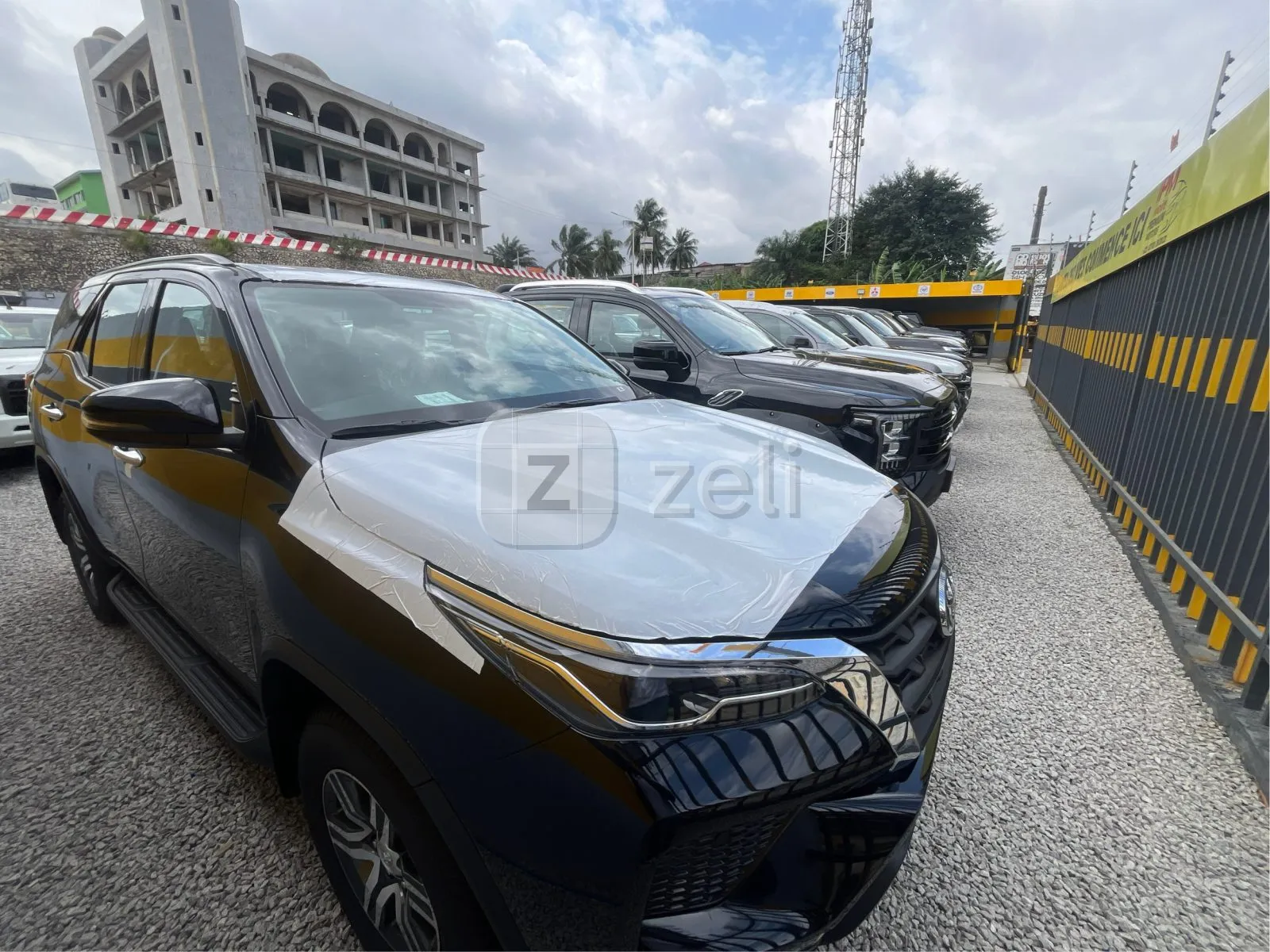 Toyota Fortuner 2026 — photo 4