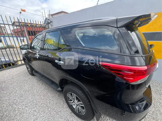 Toyota Fortuner 2026 — photo 7