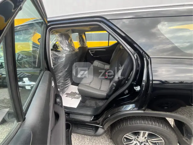 Toyota Fortuner 2026 — photo 10