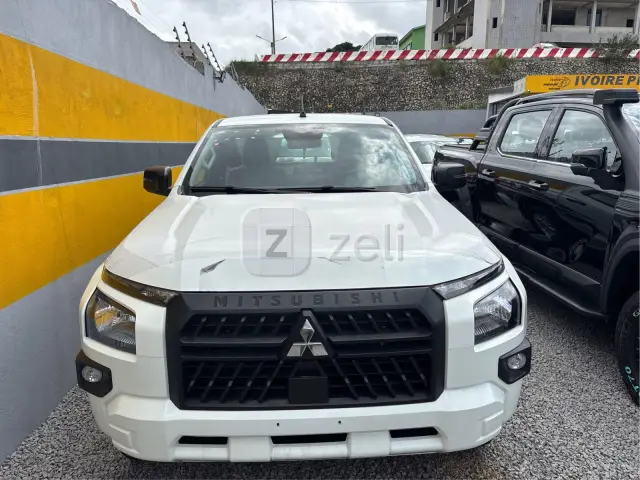 Mitsubishi L200 2026 — photo 19