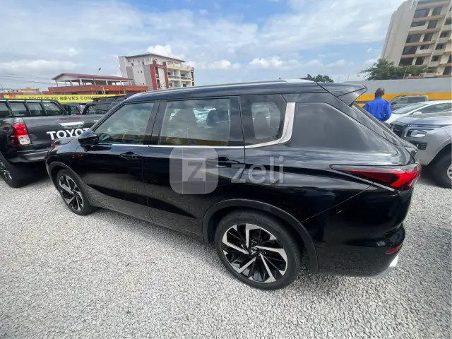 Mitsubishi Outlander 2025 — photo 8