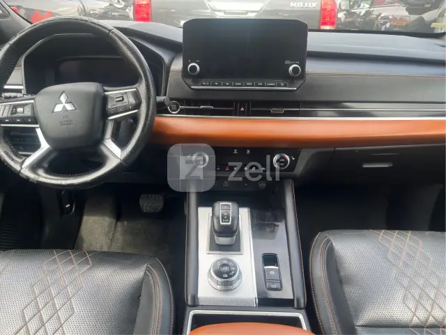 Mitsubishi Outlander 2025 — photo 12