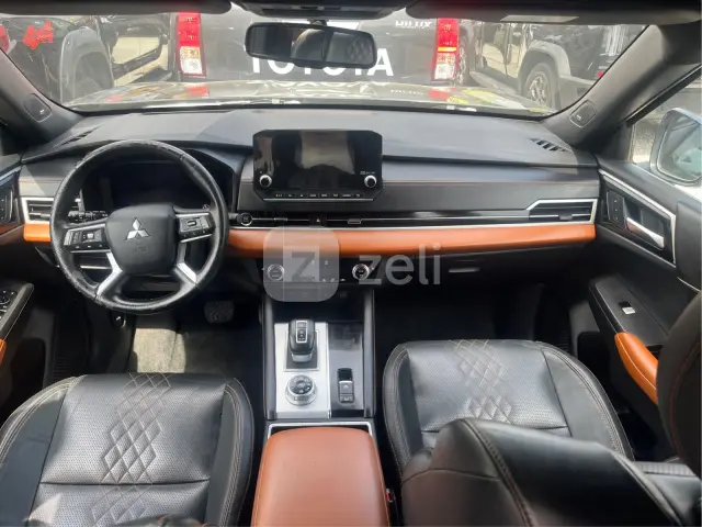Mitsubishi Outlander 2025 — photo 13