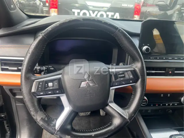 Mitsubishi Outlander 2025 — photo 15