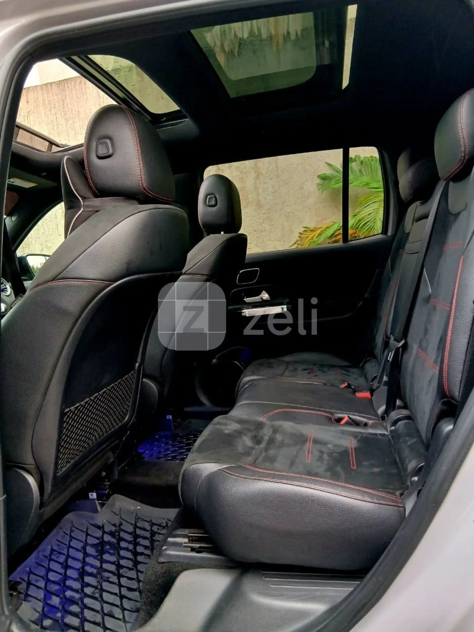 Mercedes GLB 2021 — photo 8