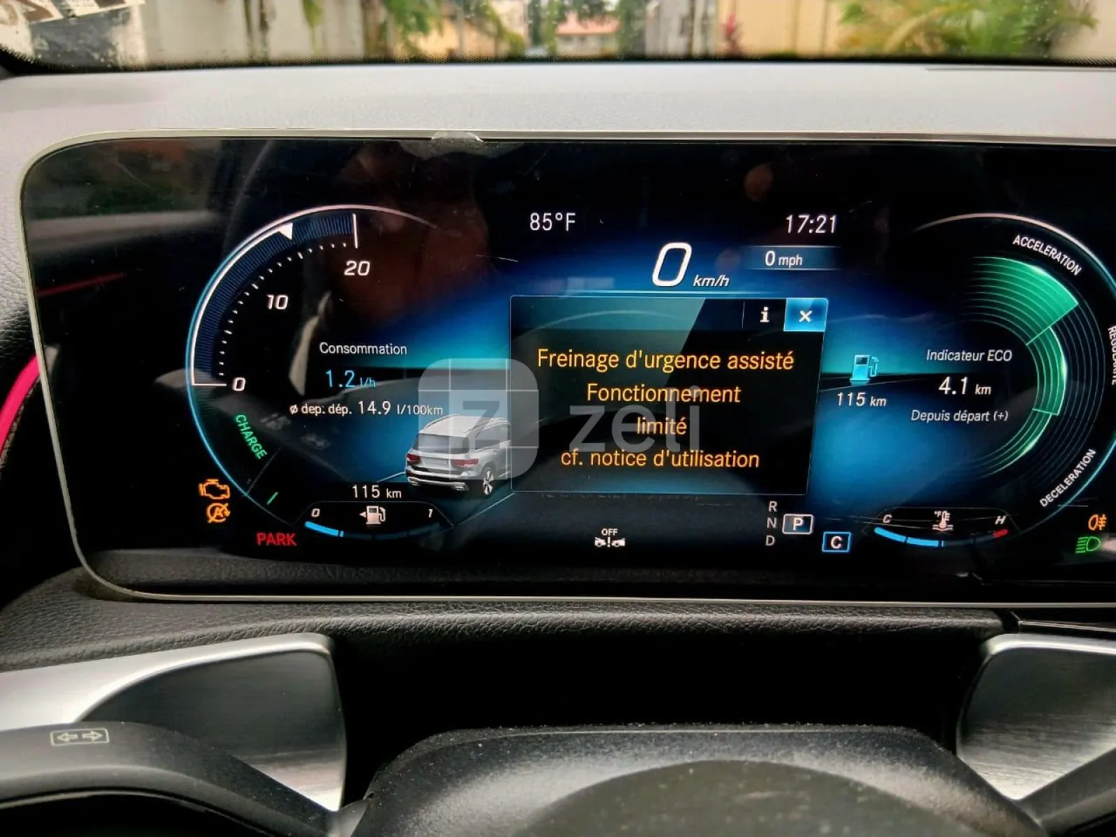 Mercedes GLB 2021 — photo 9