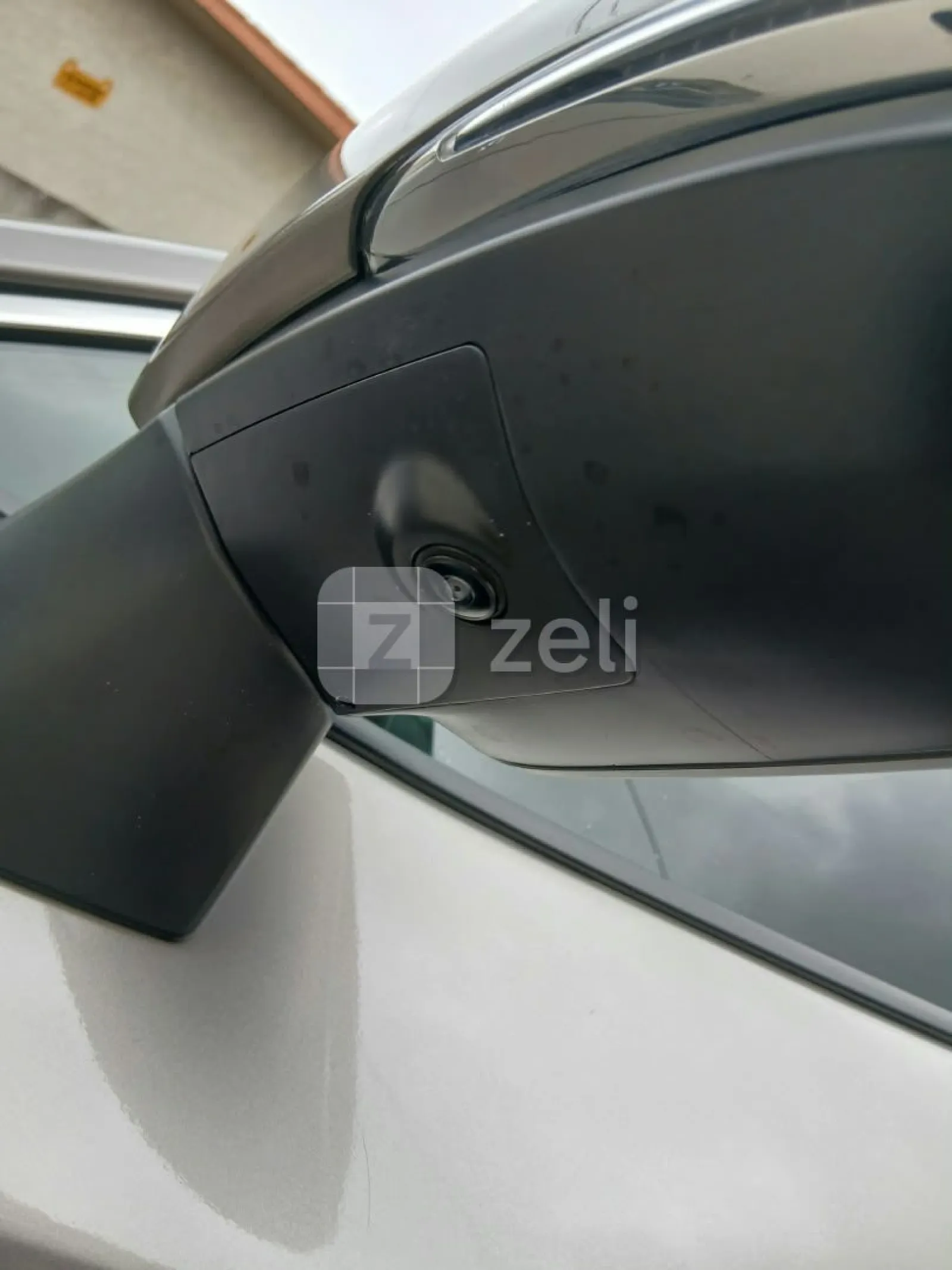 Toyota RAV4 2023 — photo 9
