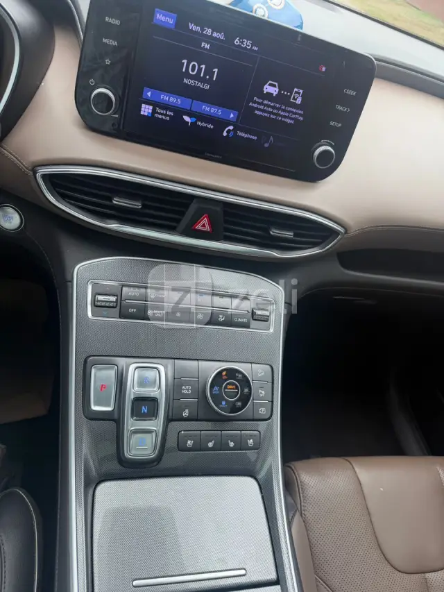 Hyundai Santa Fe 2022 — photo 11