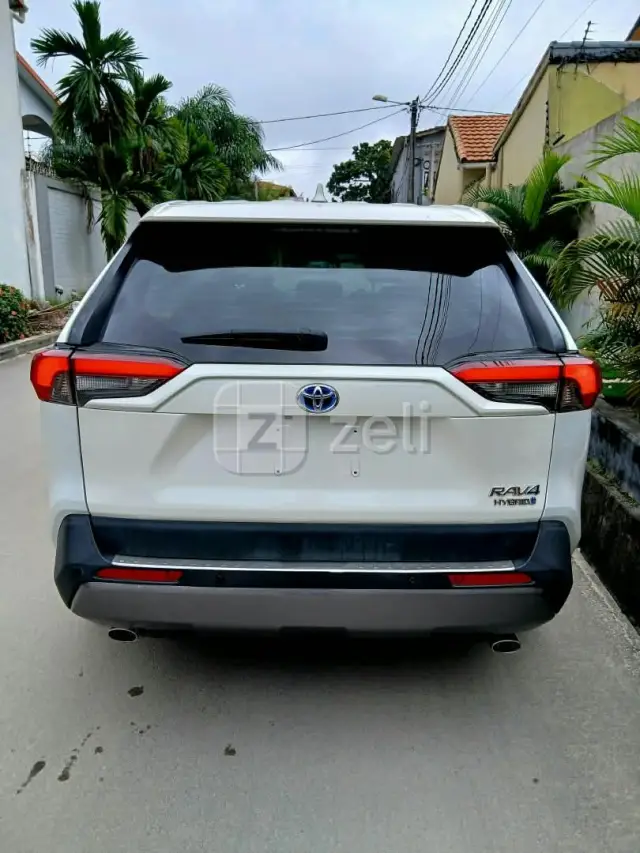 Toyota RAV4 2023 — photo 5