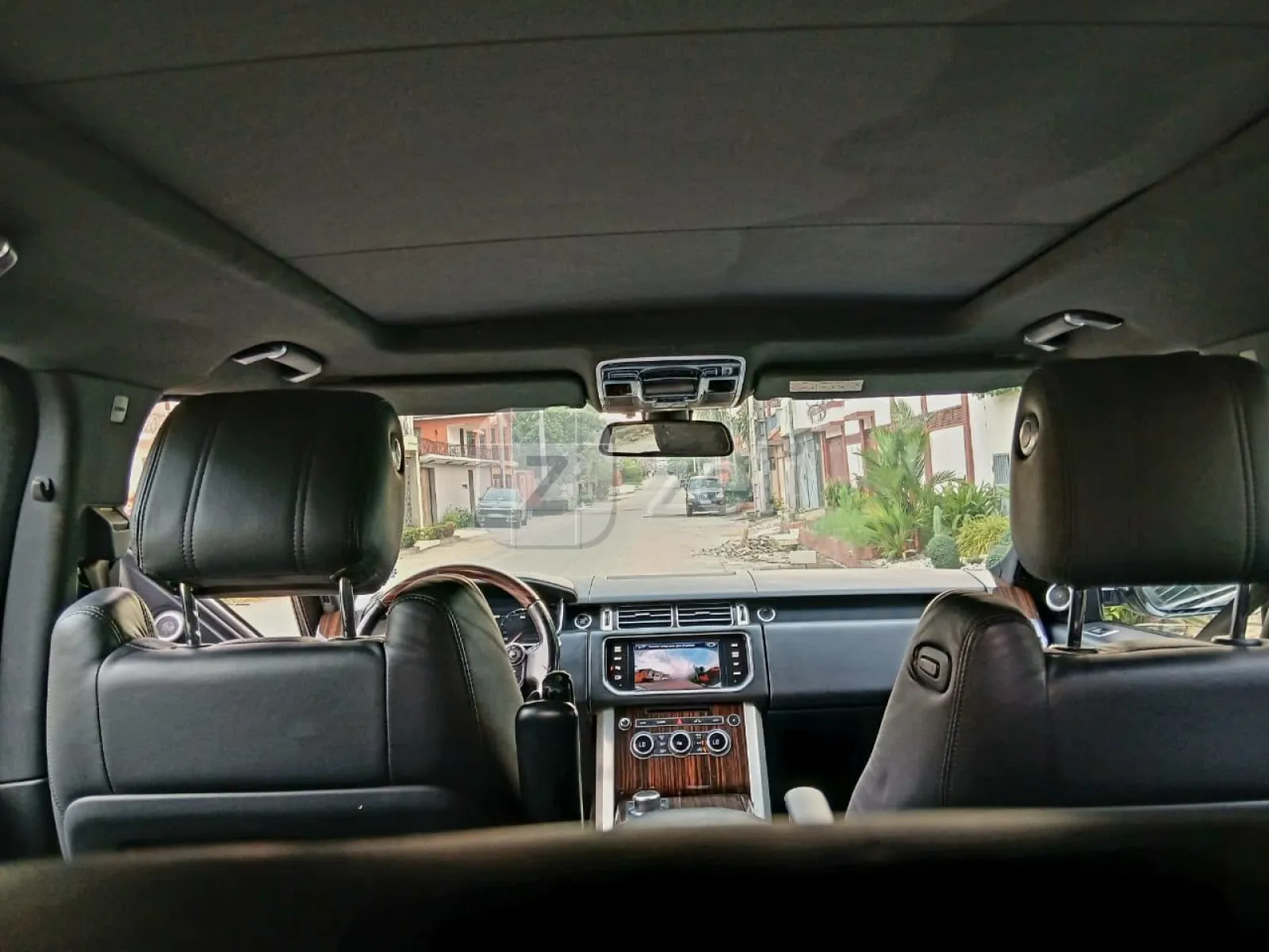 Land Rover Range Rover Vogue 2018 — photo 6
