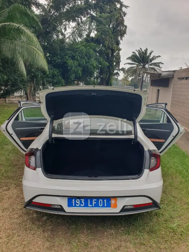 Hyundai Sonata 2022 — photo 9
