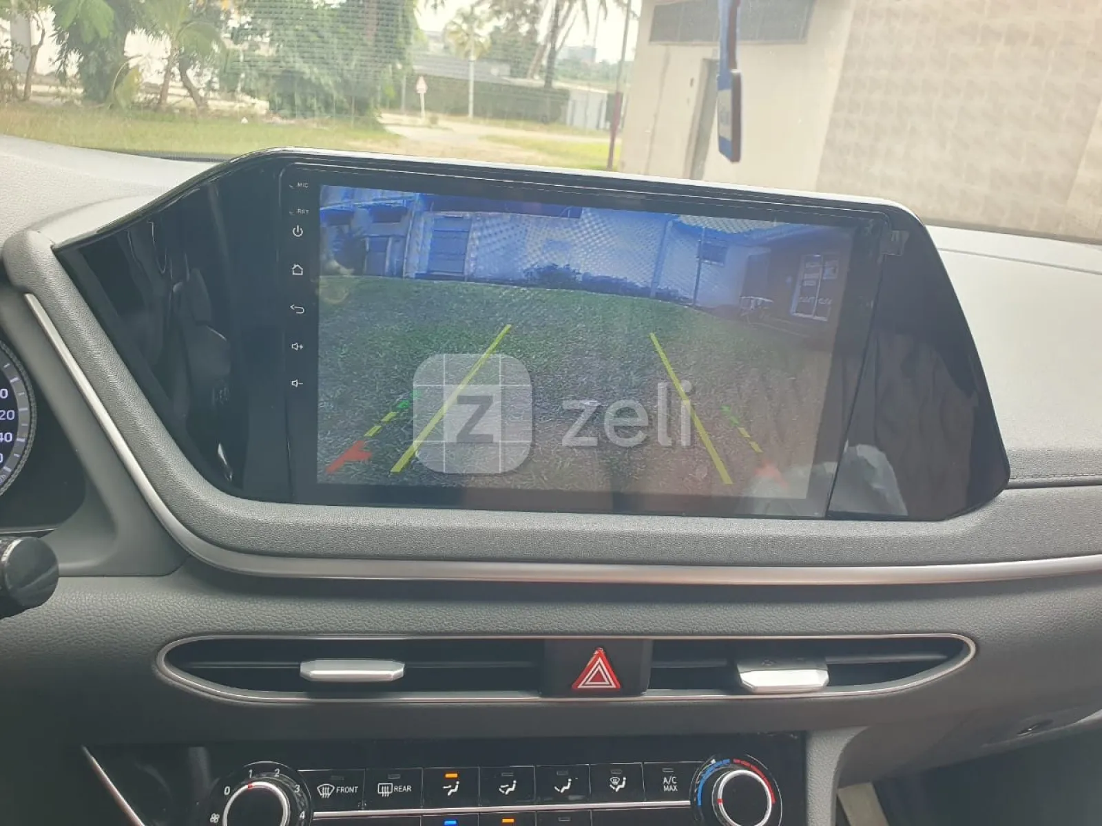 Hyundai Sonata 2022 — photo 15