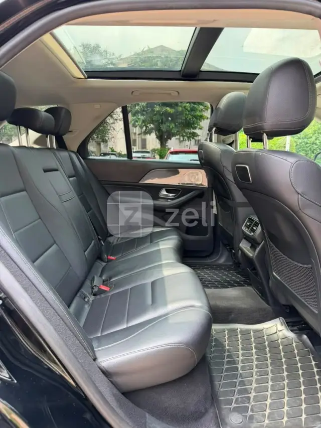 Mercedes GLE350 2020 — photo 14