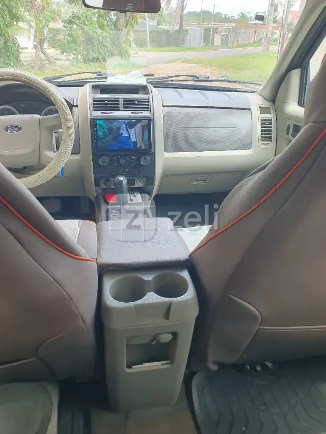 Ford Escape 2009 — photo 7