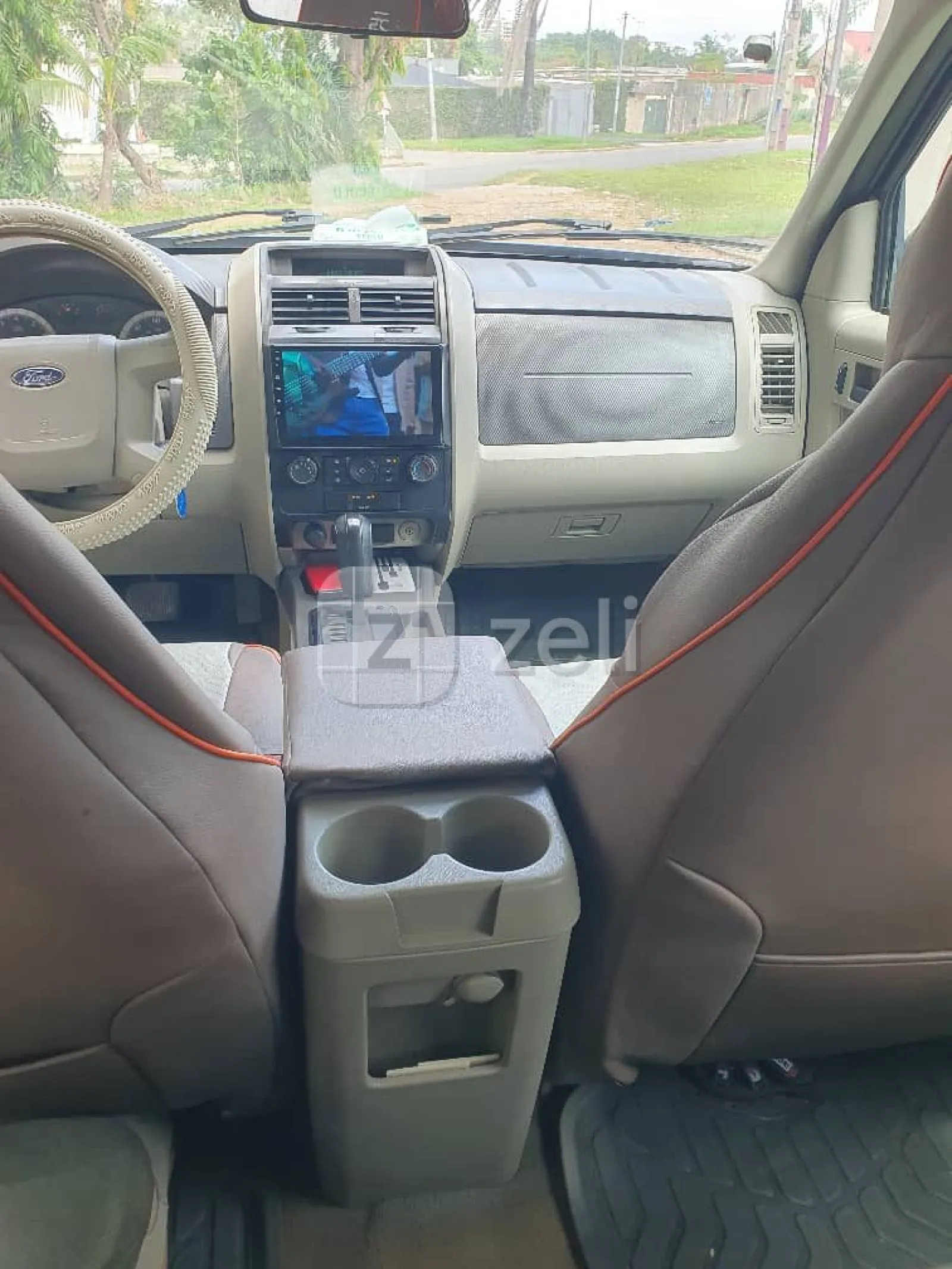 Ford Escape 2009 — photo 7