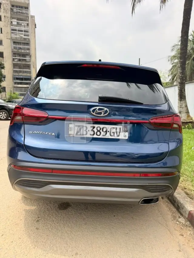 Hyundai Santa Fe 2022 — photo 2