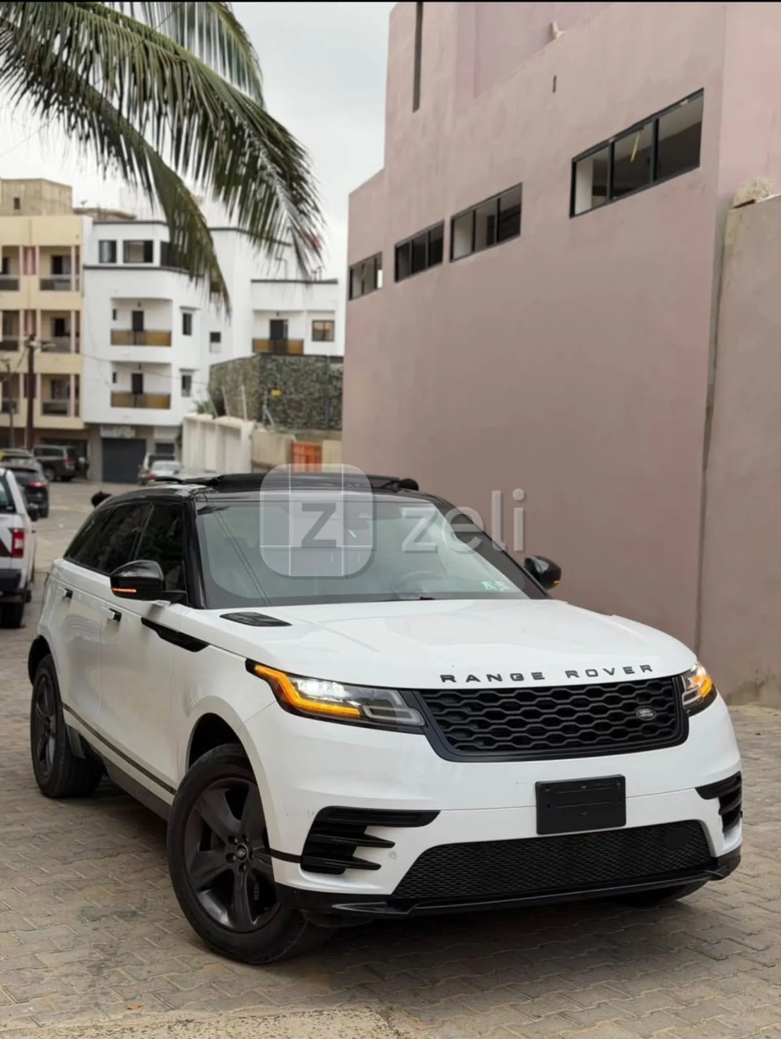 Land Rover Range Rover Velar 2023 — photo 7