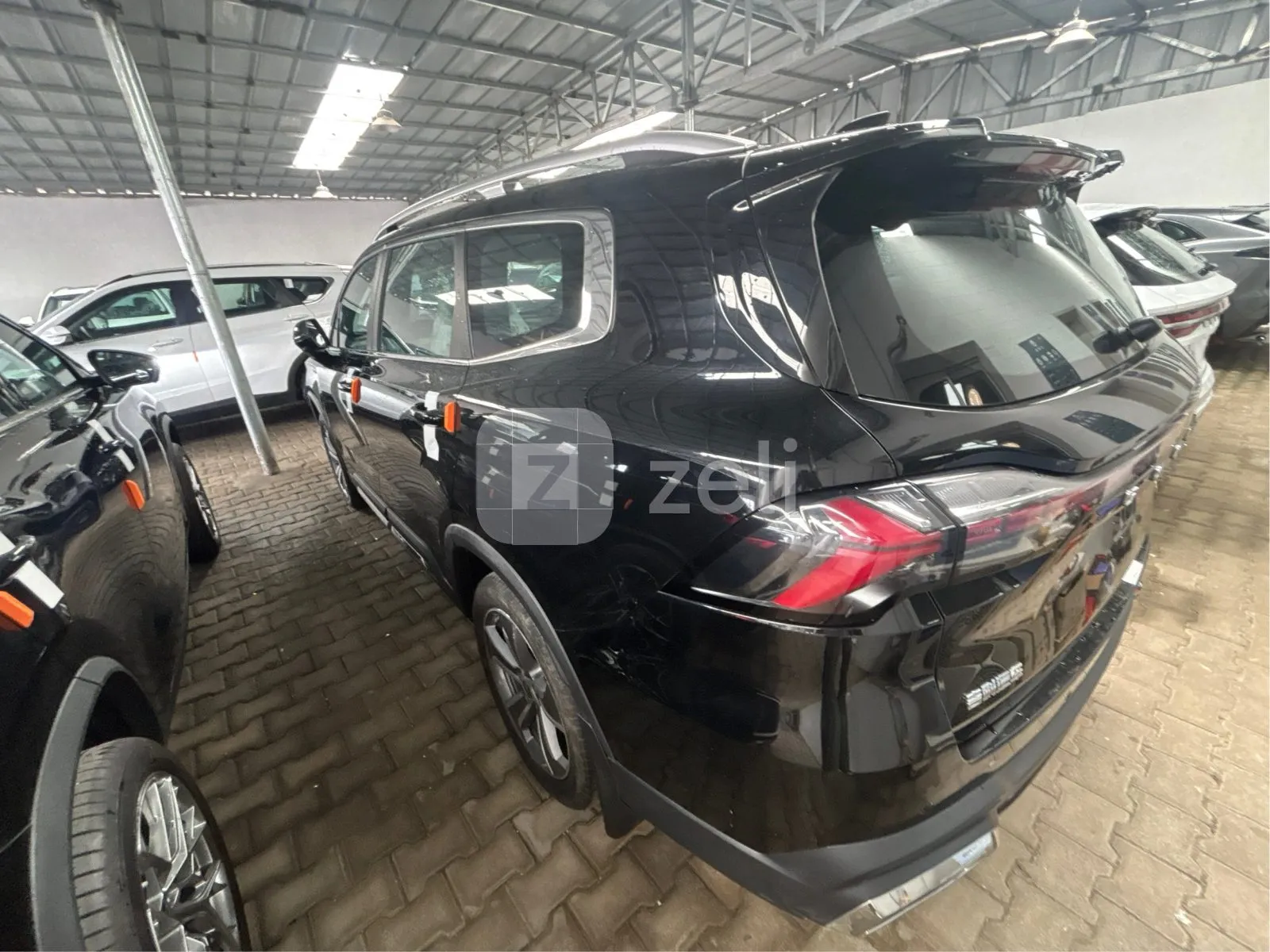 Geely Okavango 2025 — photo 7