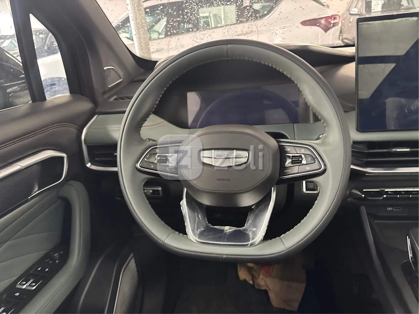 Geely Okavango 2025 — photo 16