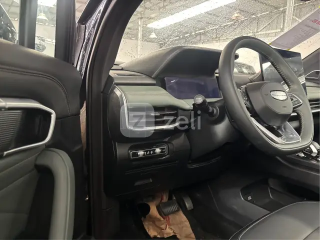 Geely Okavango 2025 — photo 17