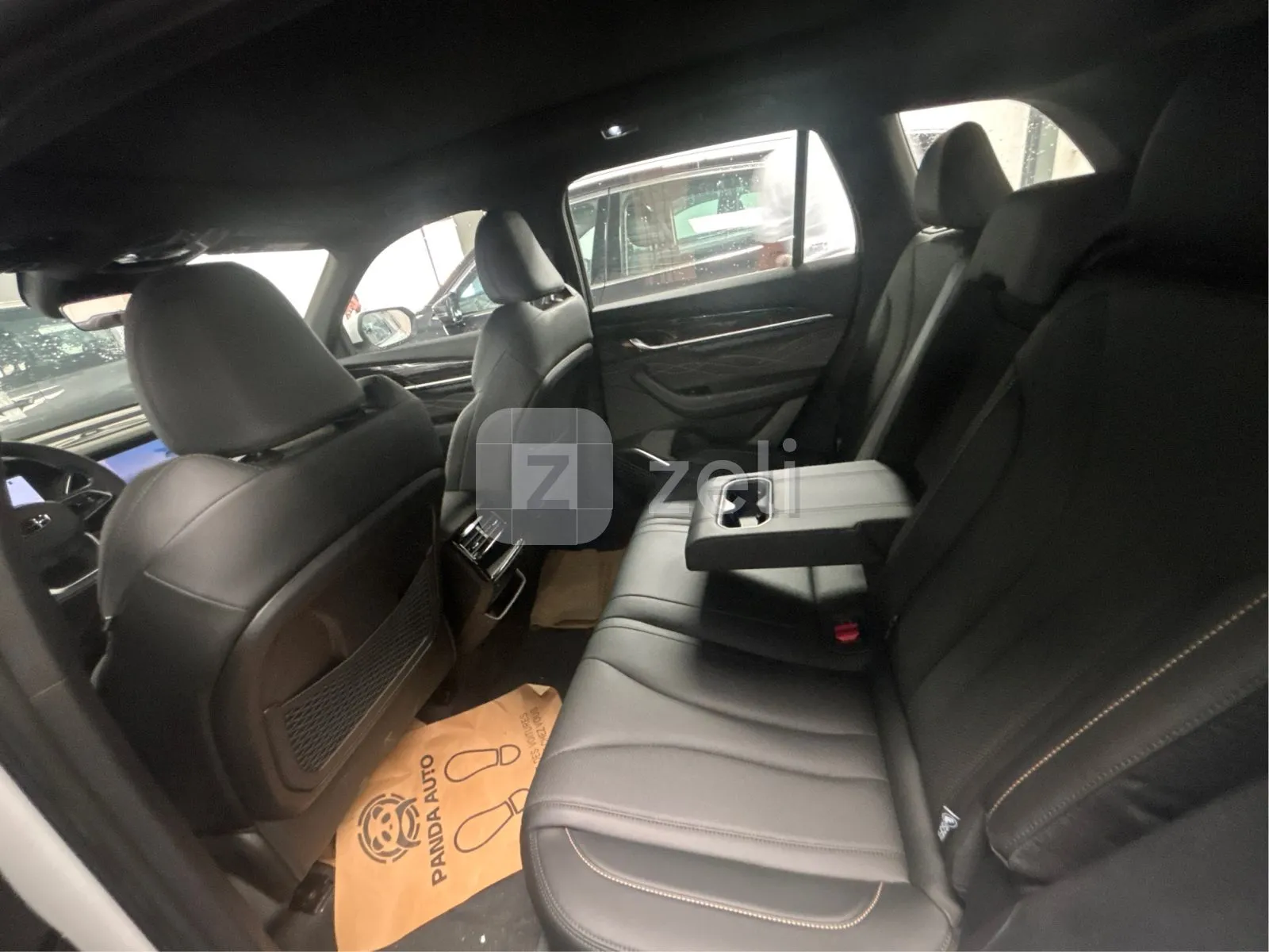 Geely Monjaro 2025 — photo 10