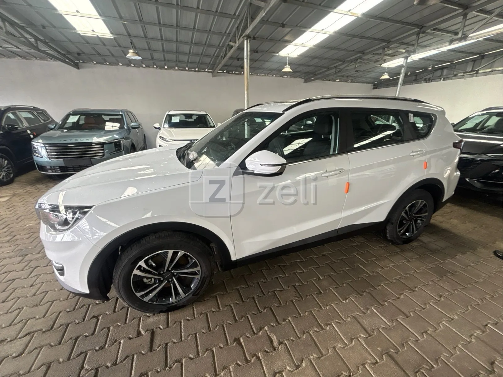 Jetour X70 2025 — photo 1