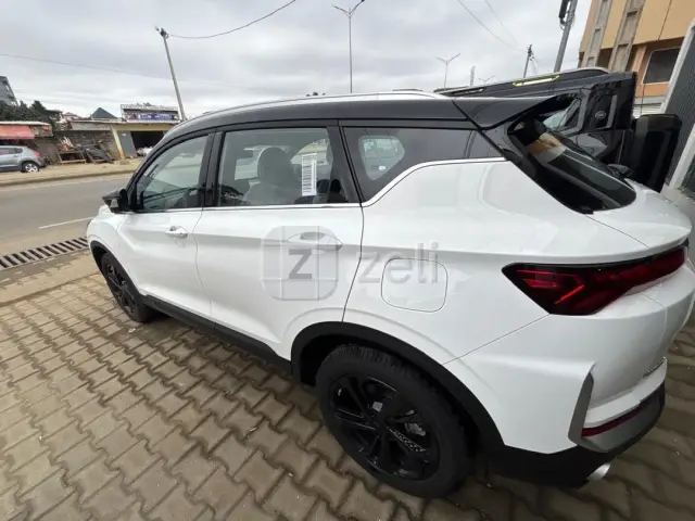 Geely Coolray 2025 — photo 7