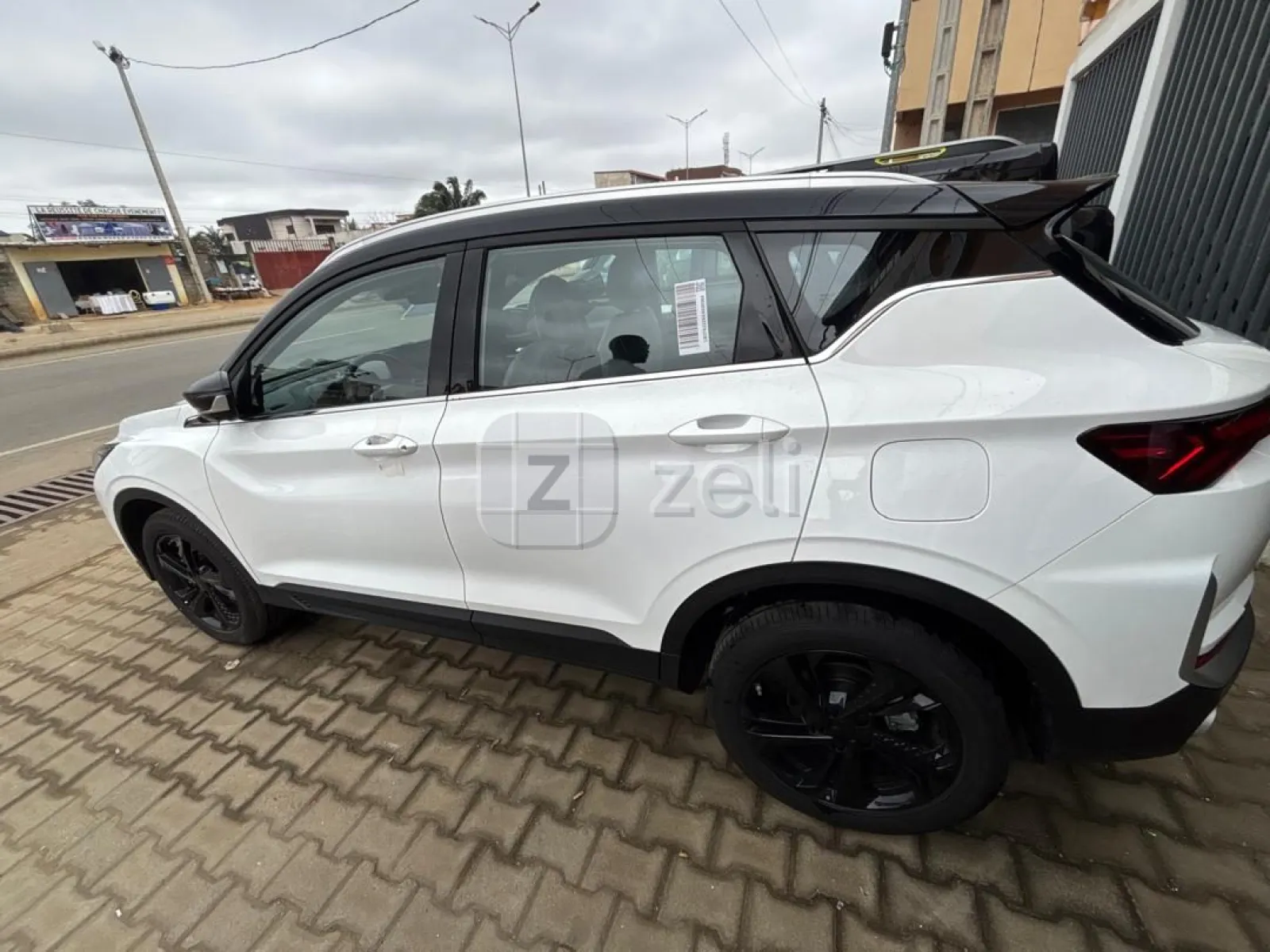 Geely Coolray 2025 — photo 8