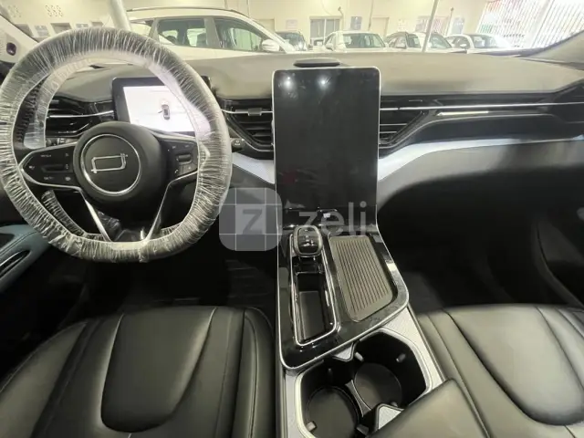 Bestune T90 2025 — photo 9