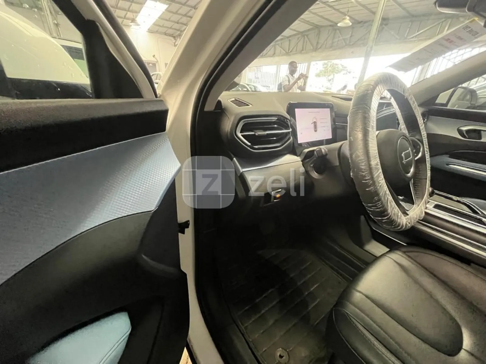 Bestune T90 2025 — photo 19