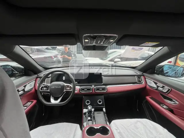 Jetour X70 Plus 2024 — photo 9