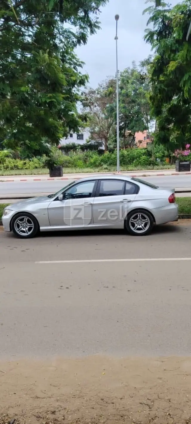 Bmw 520i 2010 — photo 5