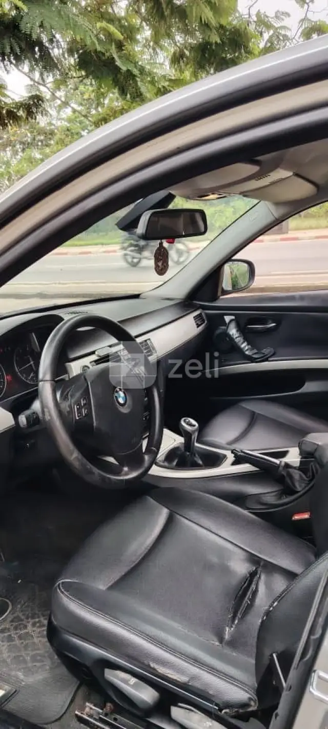 Bmw 520i 2010 — photo 7