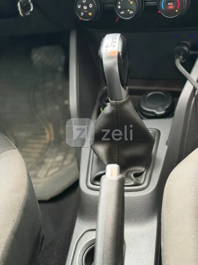 Renault Duster 2021 — photo 4