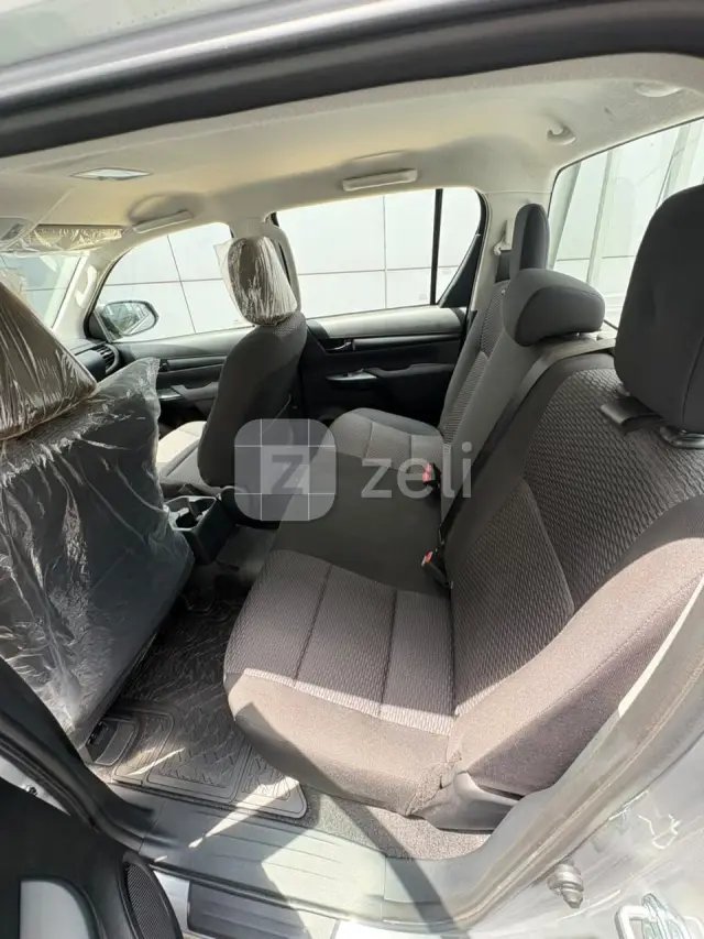 Toyota Hilux 2026 — photo 6