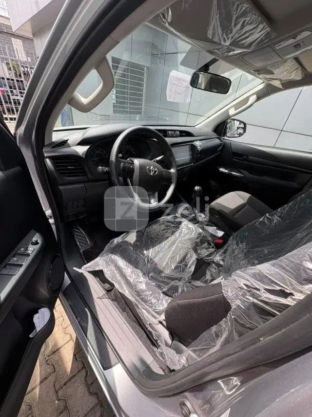 Toyota Hilux 2026 — photo 8