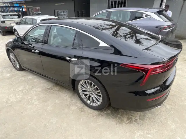 Bestune B70 2025 — photo 9