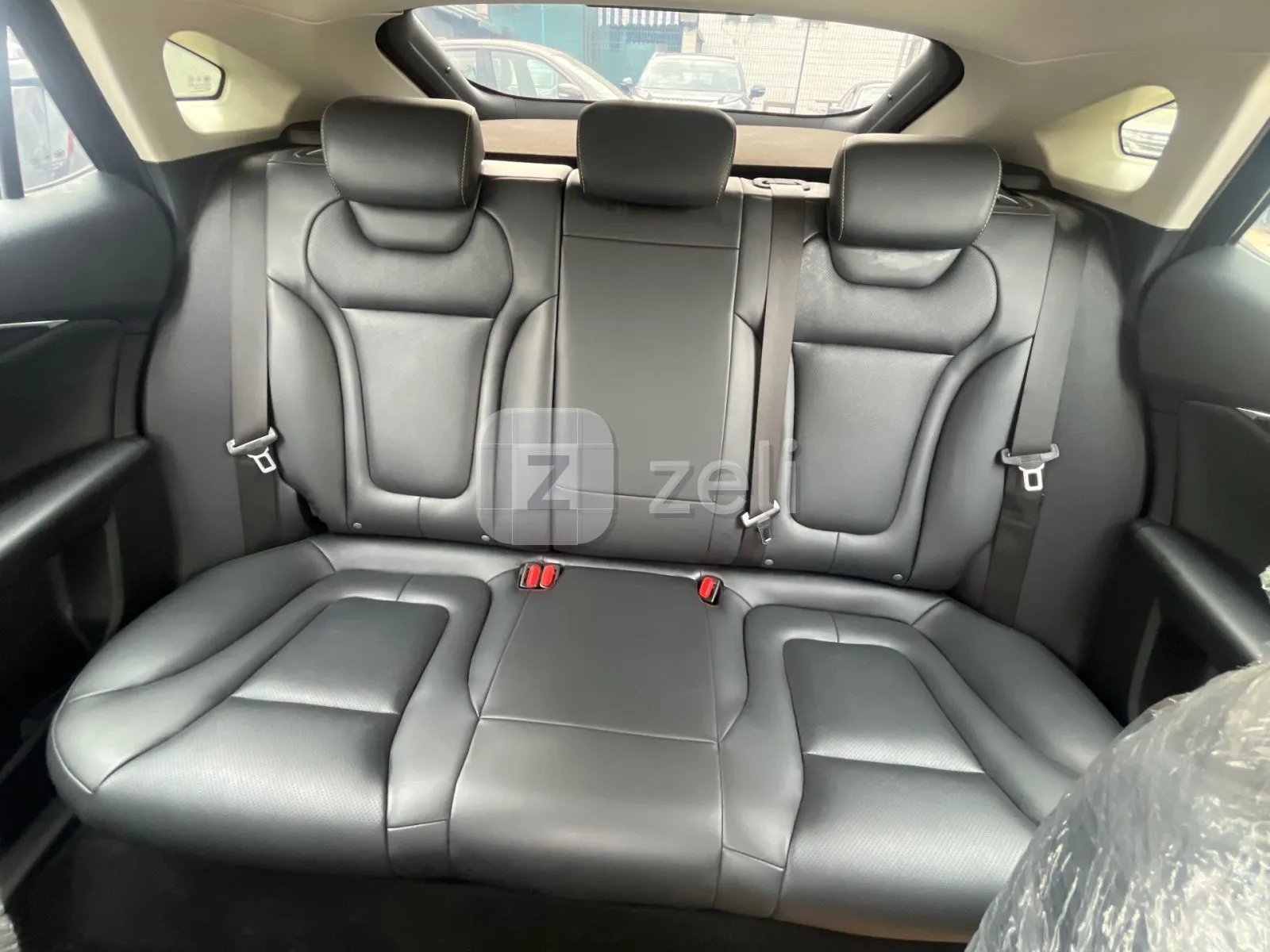 Bestune B70 2025 — photo 11