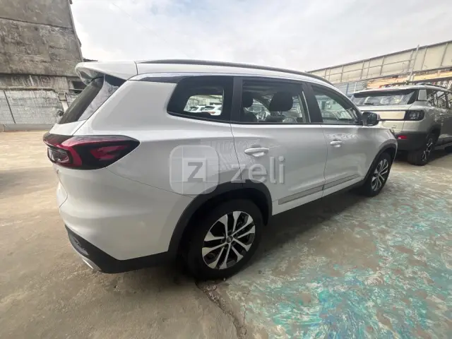 Chery Tiggo 8 2025 — photo 6