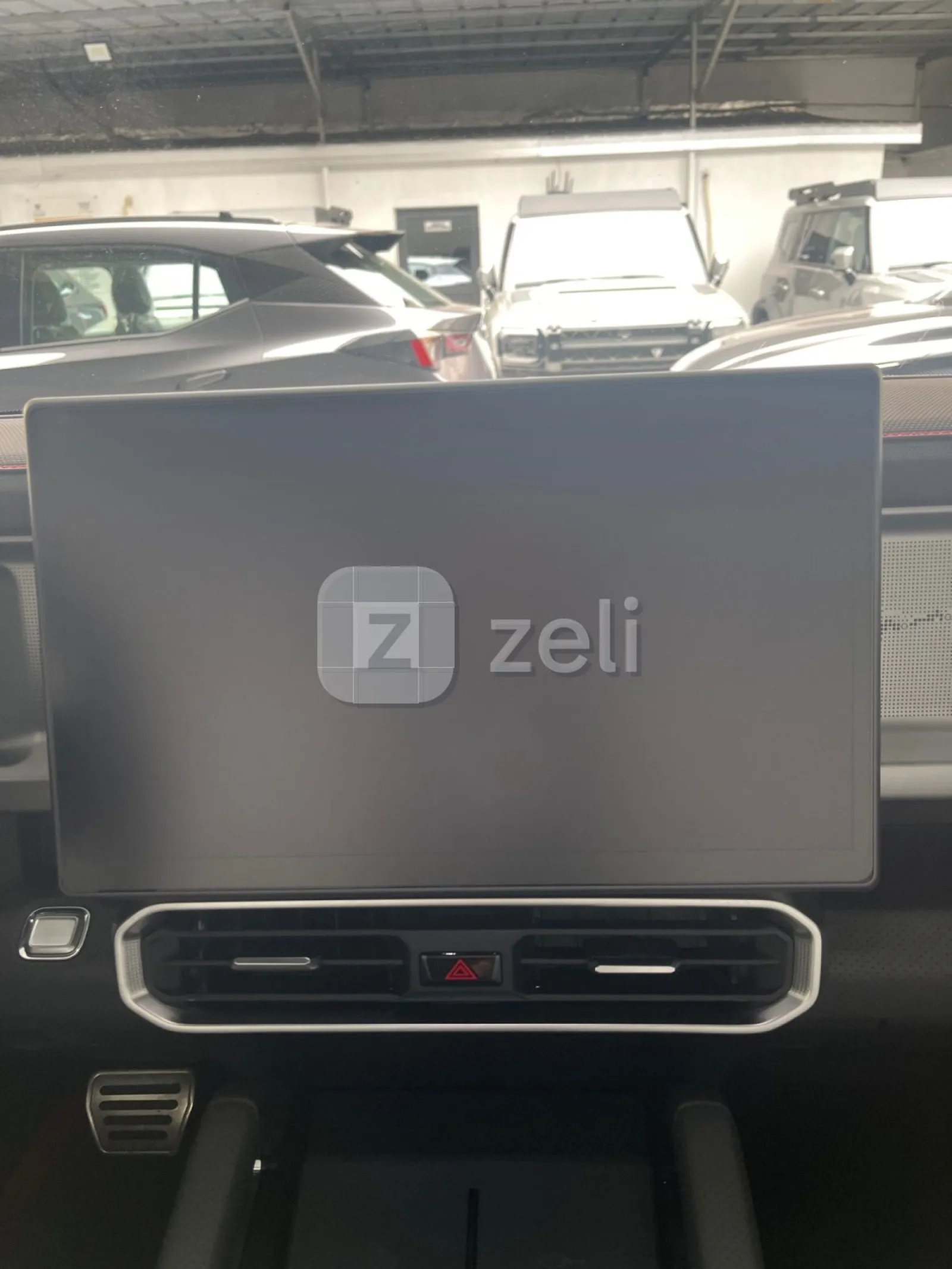 Jetour Traveller 2025 — photo 15
