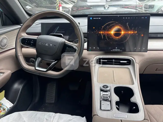 Chery Tiggo 8 2025 — photo 11