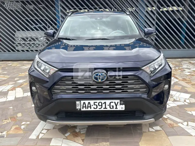 Toyota RAV4 2020 — photo 3